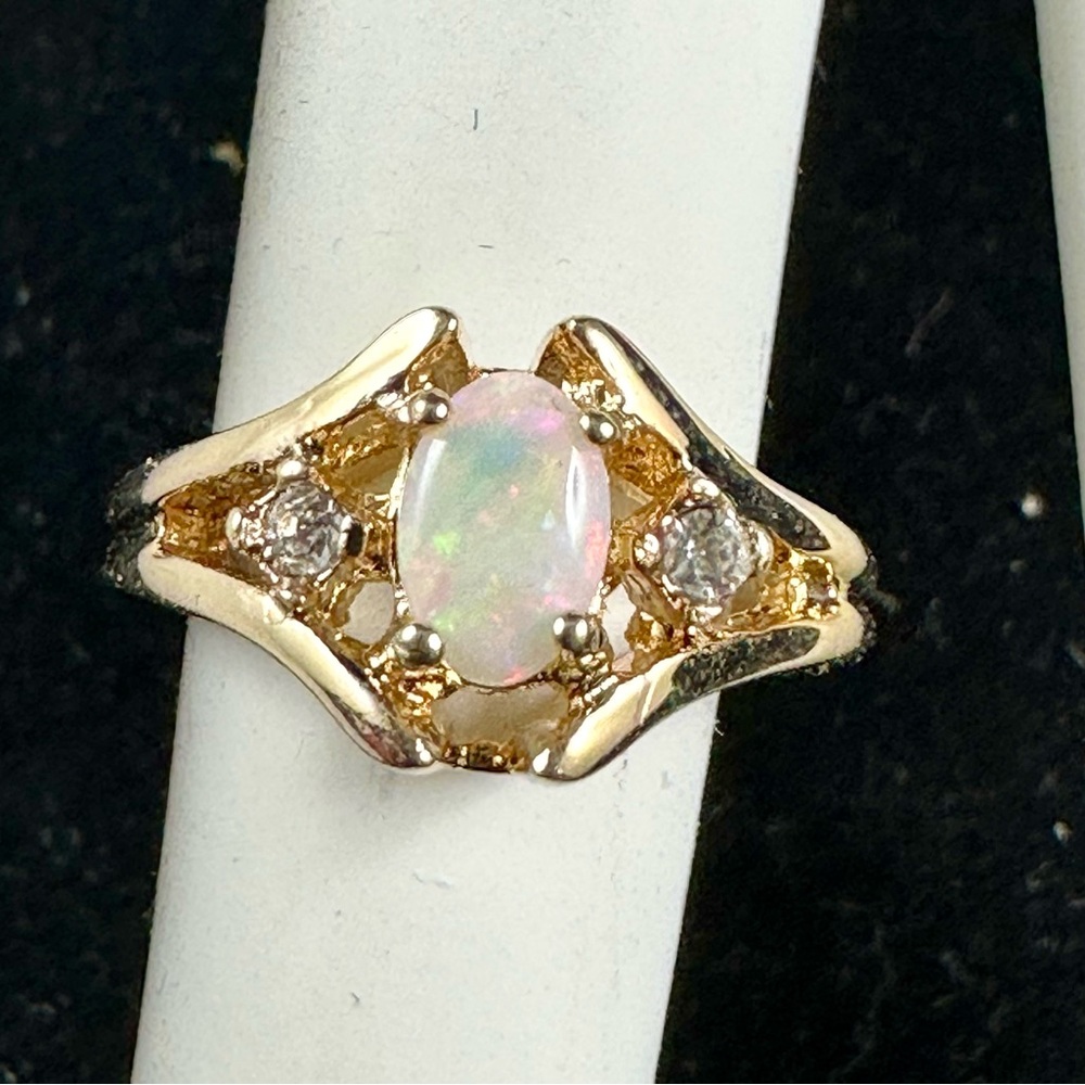 Classic Genuine Opal Ring in 14KT Gold Vermeil, Sz 4